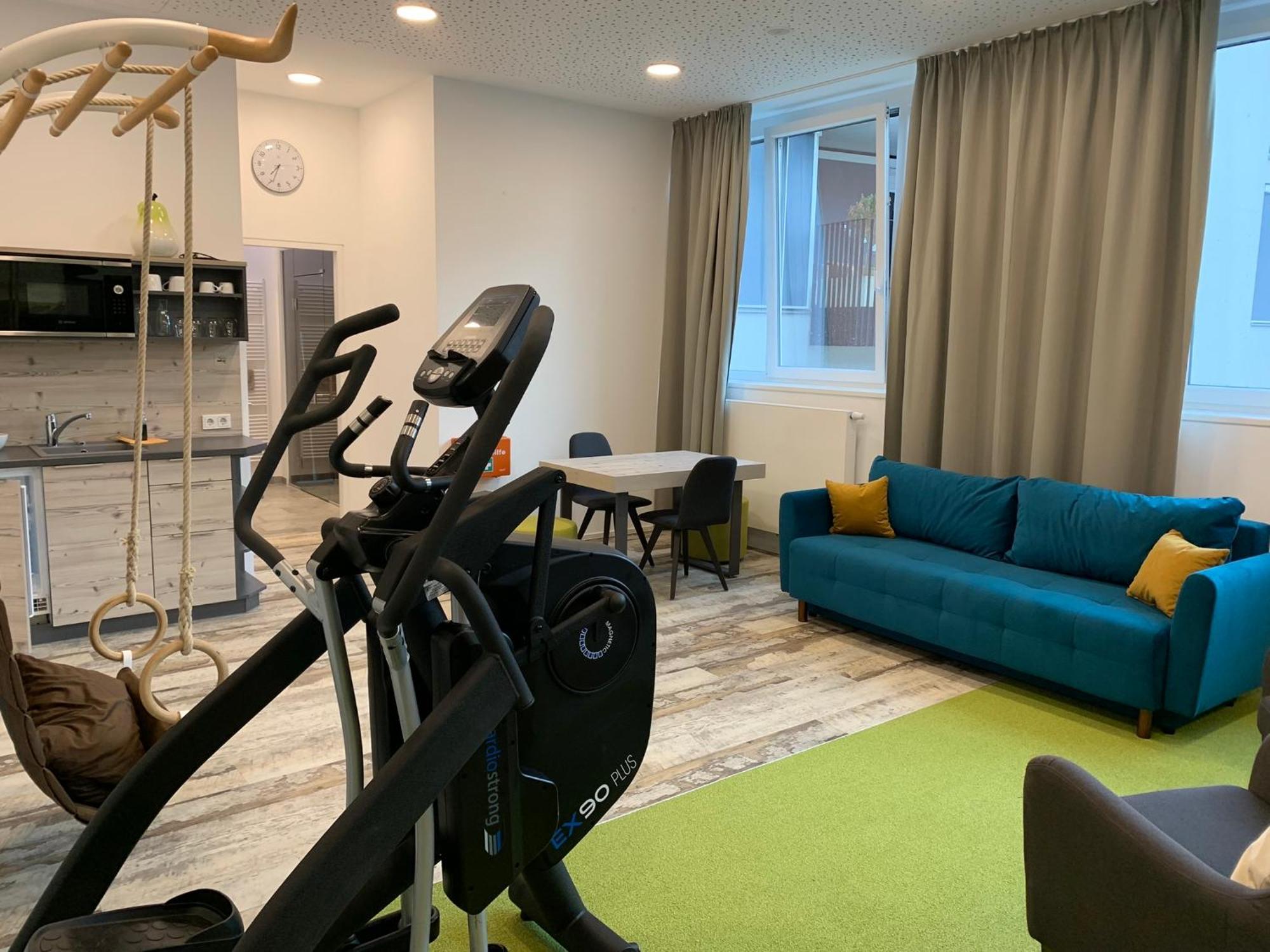 Aparthotel Backstage Kufstein Bagian luar foto