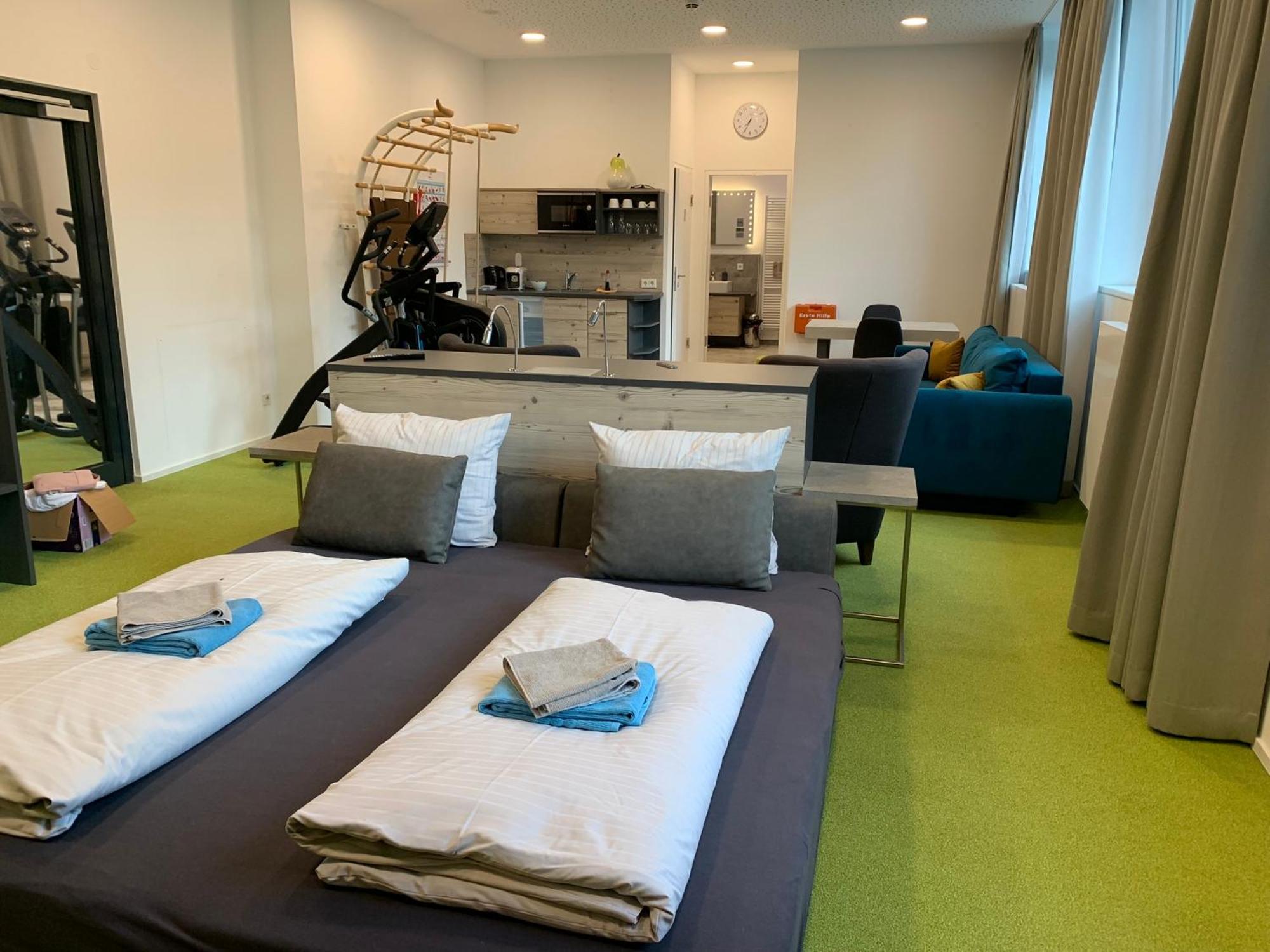 Aparthotel Backstage Kufstein Bagian luar foto