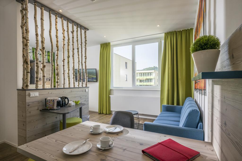 Aparthotel Backstage Kufstein Bagian luar foto