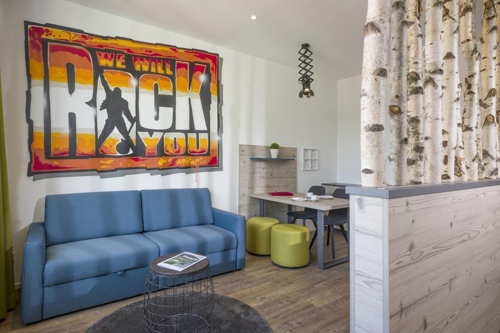 Aparthotel Backstage Kufstein Bagian luar foto