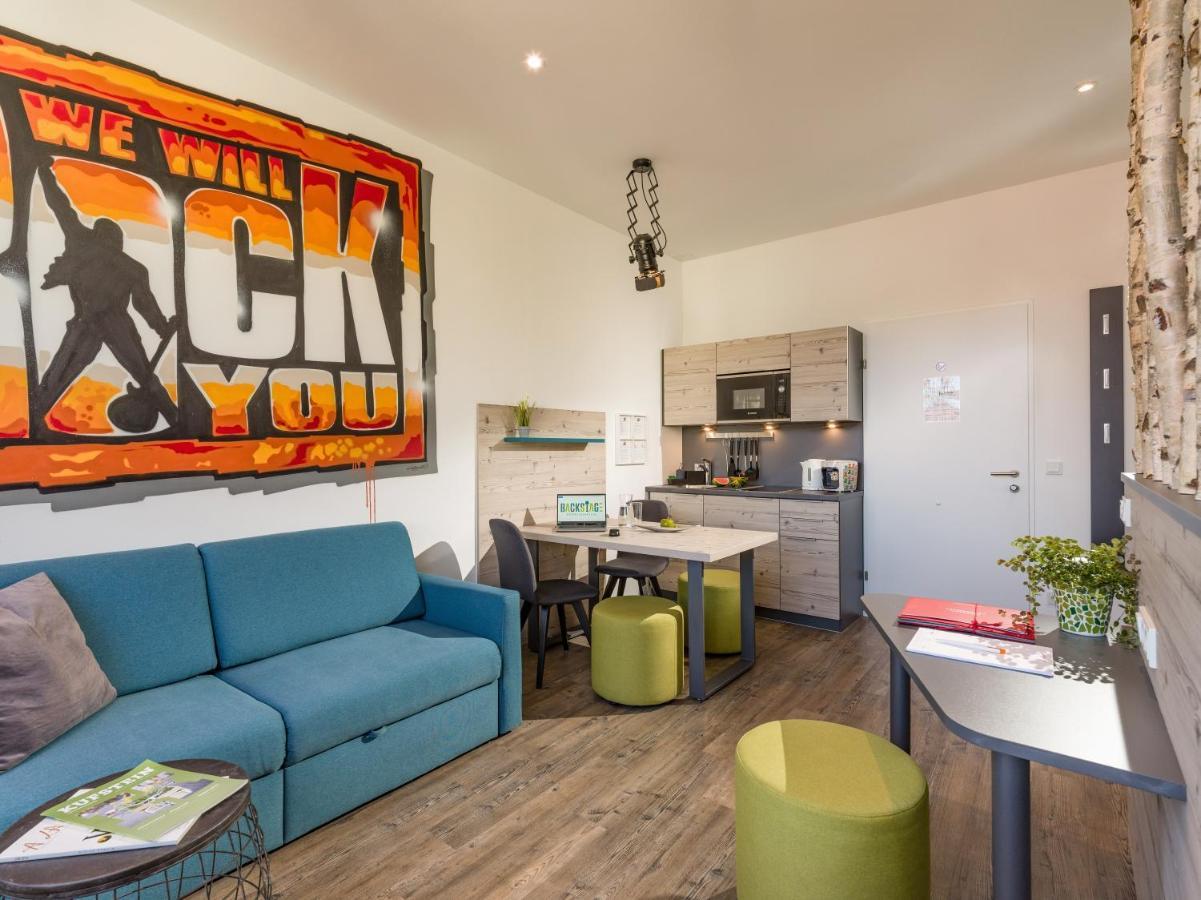Aparthotel Backstage Kufstein Bagian luar foto